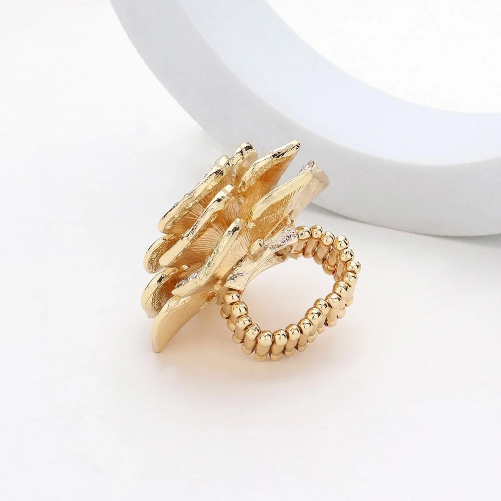 Round Stone Centered Rhinestone Paved Flower Stretch Ring - Picture 4 of 4